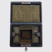 Load image into Gallery viewer, Jewellery Travel Box with Tray and Key