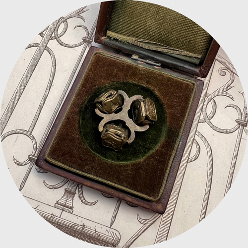 Victorian Multi Seal Spinner