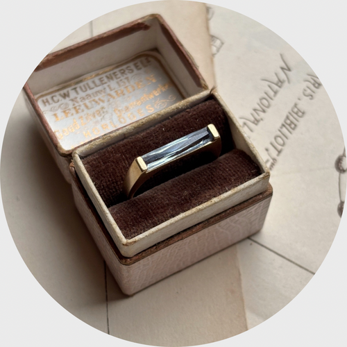Vintage Aquamarine Baguette-Cut Ring