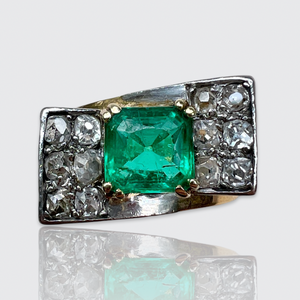 Retro Ring set with a Certified Columbian Emerald & Diamonds