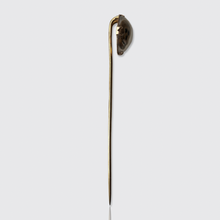 Load image into Gallery viewer, Antique Essex Crystal Skull Stickpin