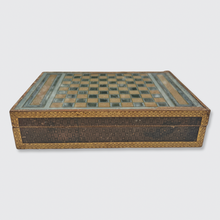 Load image into Gallery viewer, Georgian Mirrored Checkers Set