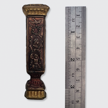 Load image into Gallery viewer, Victorian Two Tone Wax Seal Travel Case