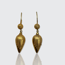 Load image into Gallery viewer, Vintage Neo-Etruscan-Style Drop Earrings
