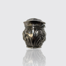 Load image into Gallery viewer, 18th Century Dutch Silver Snuff Box