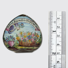 Load image into Gallery viewer, 18th Century Enameled Heart-Shaped Lovers Box
