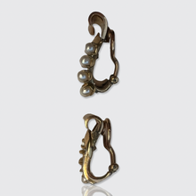 Load image into Gallery viewer, 18k Gold Retro Pearl &amp; Diamond Ear Clips