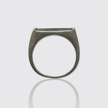 Load image into Gallery viewer, Vintage Aquamarine Baguette-Cut Ring