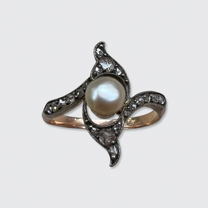 Belle Epoque Pearl & Diamonds Crossover Ring