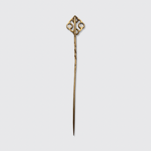 Load image into Gallery viewer, Art Deco Diamond Circular Stickpin