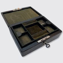 Load image into Gallery viewer, Jewellery Travel Box with Tray and Key