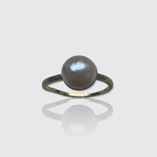 Load image into Gallery viewer, Antique Silver and Diamond Bouton Pearl Ring