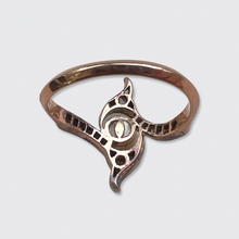 Load image into Gallery viewer, Belle Epoque Pearl &amp; Diamonds Crossover Ring