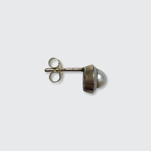 Load image into Gallery viewer, Round Pearl Target Single Earring, Stickpin Conversion