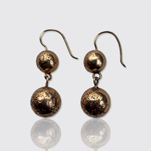 Load image into Gallery viewer, Victorian Engraved Orb-Shaped Drop Earrings