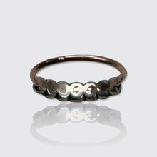 Load image into Gallery viewer, 18th Century Peruzzi-Cut Diamond Seven Stone Ring
