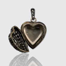 Load image into Gallery viewer, Victorian Heart-Shaped Rose-Cut Diamond Locket