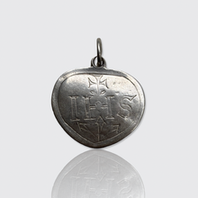 Load image into Gallery viewer, Silver Mounted 'Scare-Stone' Fossil Amulet Pendant