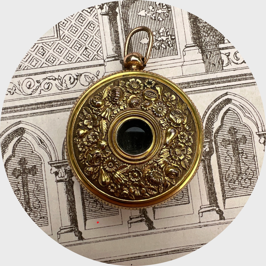 Opera1909です Victorian Opera Glasses Pendant – 21stfinds