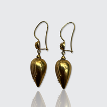 Load image into Gallery viewer, Vintage Neo-Etruscan-Style Drop Earrings