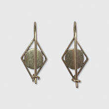 Load image into Gallery viewer, Victorian Kite-Shaped Pearl Earrings