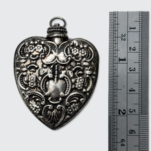 Load image into Gallery viewer, Antique Silver Heart-Shaped Flask Pendant