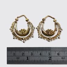 Load image into Gallery viewer, Portugese 'Arrecadas' Hoop Earrings
