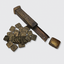 Load image into Gallery viewer, Victorian Wax Seal Travel Case