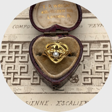 Load image into Gallery viewer, Art Nouveau Pearl Dragons Ring