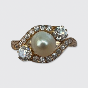 Belle Epoque Pearl & Diamond Crossover Ring