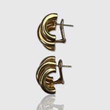 Load image into Gallery viewer, Vintage 18k Yellow Gold Three-Band Earrings