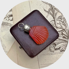 Load image into Gallery viewer, Georgian Carnelian Miniature Perfume Flask
