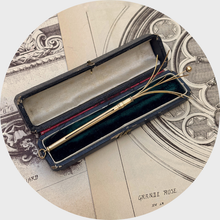 Load image into Gallery viewer, Vintage 18k Gold Champagne Stirrer Pendant