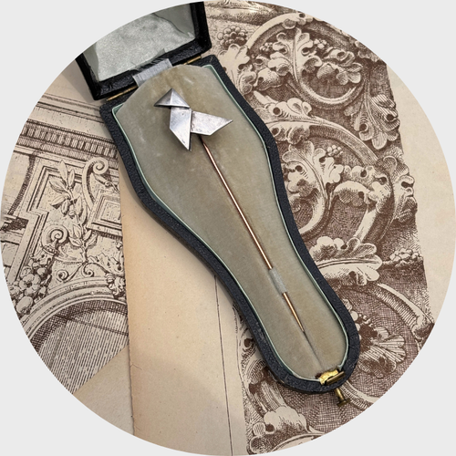 Brooches & Pins – 21stfinds