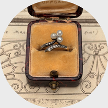 Load image into Gallery viewer, Belle Epoque Pearl &amp; Diamond Clover Ring