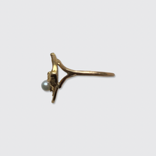 Load image into Gallery viewer, Art Nouveau Pearl Dragons Ring