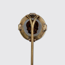 Load image into Gallery viewer, Antique Essex Crystal Skull Stickpin