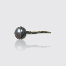 Load image into Gallery viewer, Antique Silver and Diamond Bouton Pearl Ring