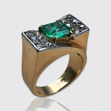 Load image into Gallery viewer, Retro Ring set with a Certified Columbian Emerald &amp; Diamonds