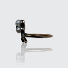 Load image into Gallery viewer, Belle Epoque Pearl &amp; Diamond Clover Ring