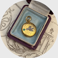 Load image into Gallery viewer, 19th Century French Emerald &amp; Diamond Bird Pendant