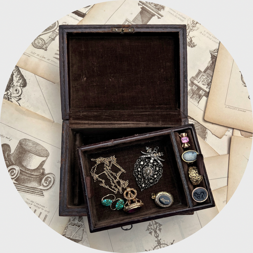 Brown Jewellery Travel Box with Medici Coat of Arms