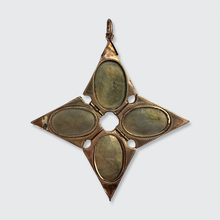 Load image into Gallery viewer, Victorian Star Shaped Locket for Four Pictures