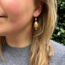 Load image into Gallery viewer, Victorian Neo-Etruscan Egg-Shaped Drop Earrings