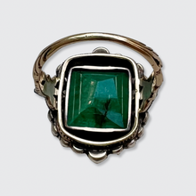 Load image into Gallery viewer, Emerald &amp; Rose-Cut Diamond Ring