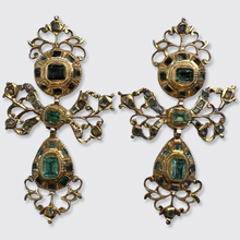 Load image into Gallery viewer, Iberian Emerald Girandole Earrings