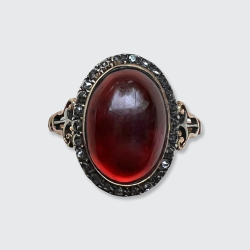 Edwardian Garnet Cabochon Ring