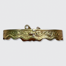 Load image into Gallery viewer, Victorian Garter Bangle Bracelet